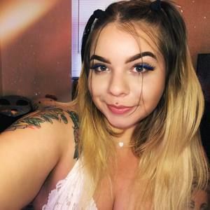 Meet your Posher, Karissa